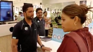 Nazia Elahi Khan applies tilak on Lenskart staff during dress code controversy