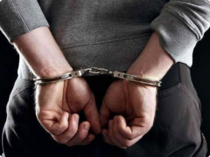 Police arrest accused in mobile robbery case near Azadpur Railway Station in Delhi